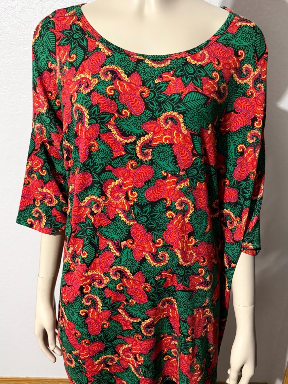 CLOSET CLEAR OUT ON ALL LULAROE MAKE AN OFFER BUNDLE NWT OVERSIZED LARGE SEE PIC